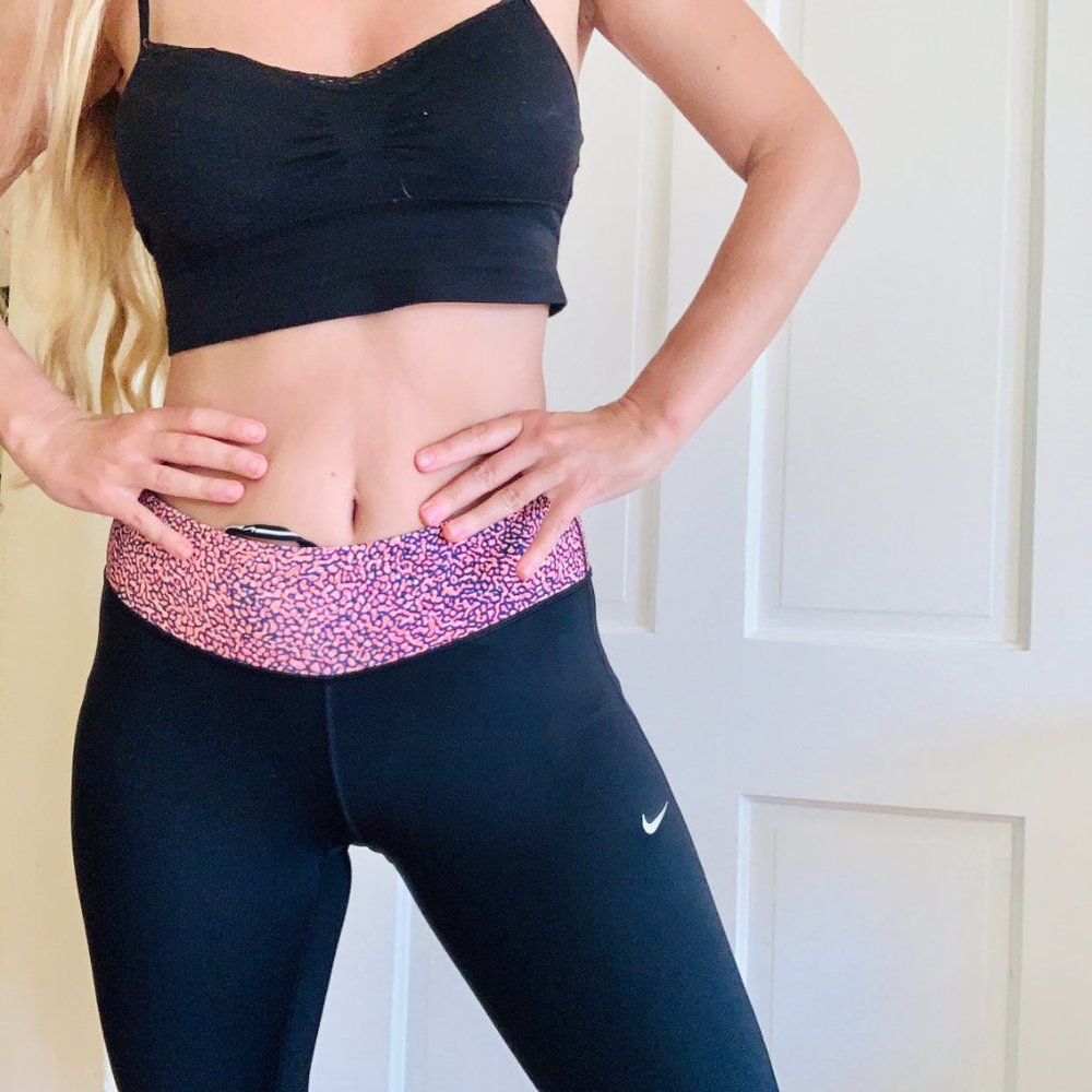 Nike cropped leggings dry fit small patterned